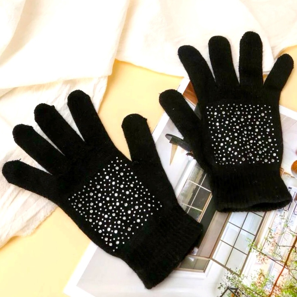 Women’s Bejeweled Black Gloves